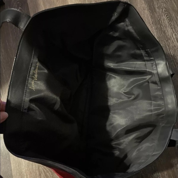 NWOT Victoria’s Secret Red & Black Limited Edition Tote - Picture 3 of 3